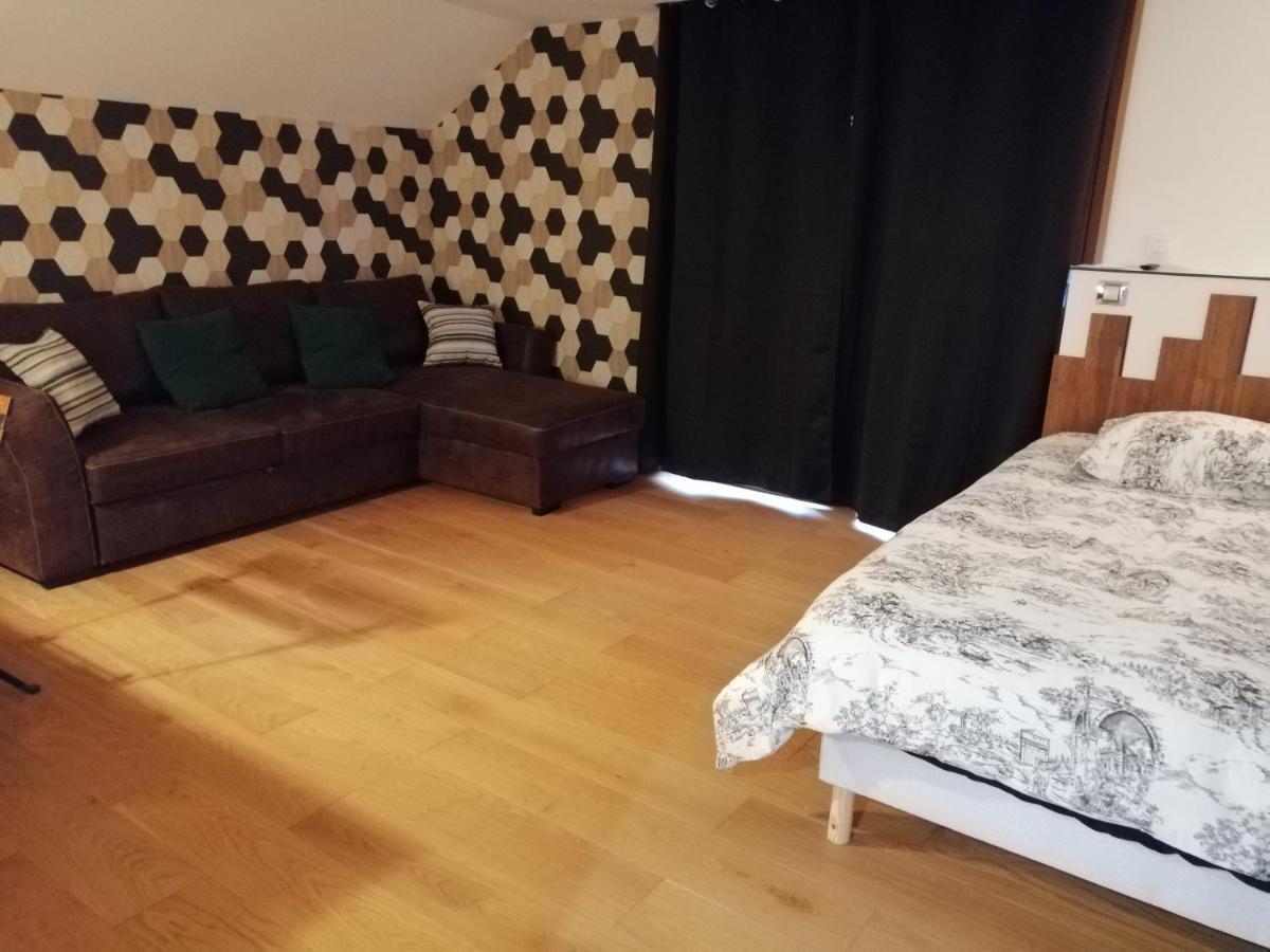 Le Gite Du Chtihameau Avec Piscine Interieure Privative, Selon Date Bassee 외부 사진