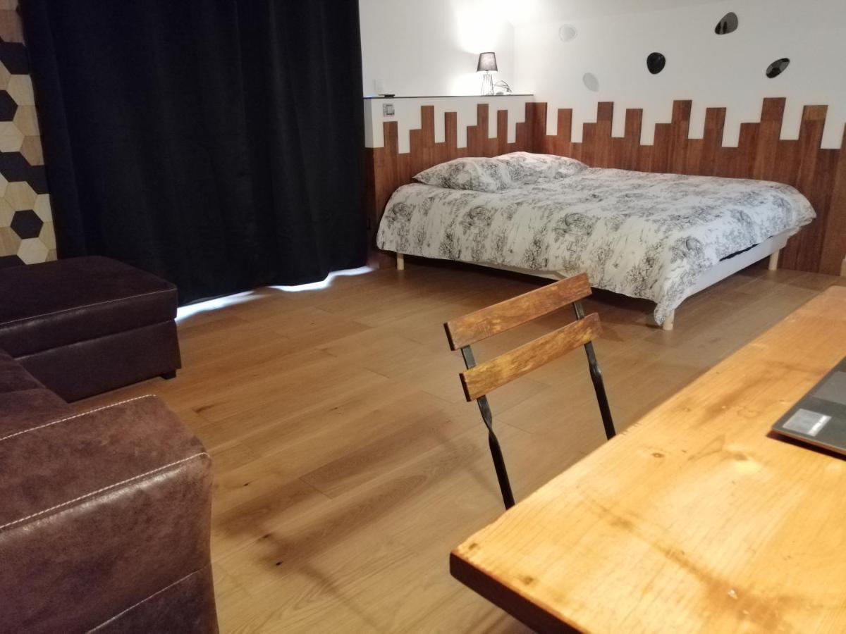 Le Gite Du Chtihameau Avec Piscine Interieure Privative, Selon Date Bassee 외부 사진