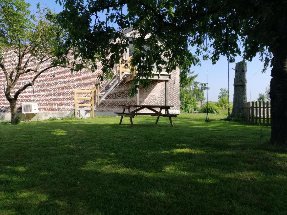 Le Gite Du Chtihameau Avec Piscine Interieure Privative, Selon Date Bassee 외부 사진