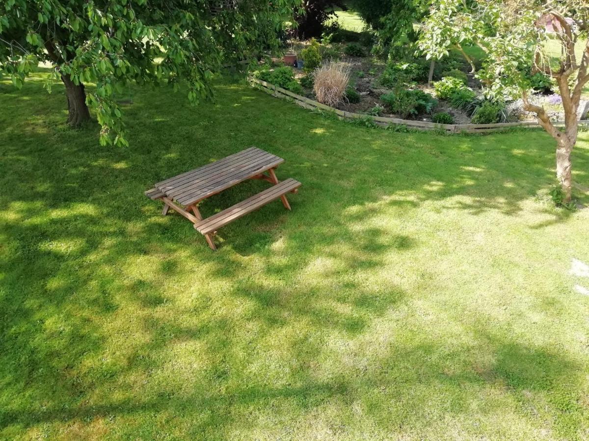 Le Gite Du Chtihameau Avec Piscine Interieure Privative, Selon Date Bassee 외부 사진